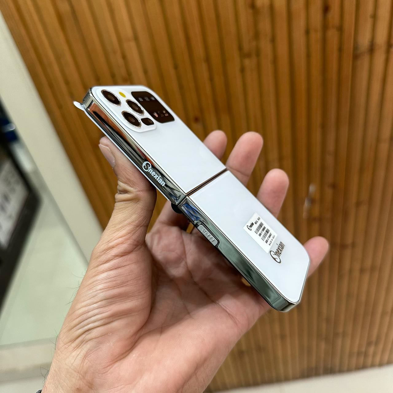 Flip Keypad mobile Phone Generation 2 ￼