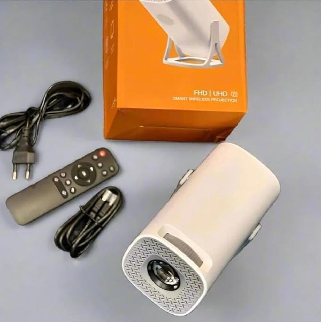Android Portable Projector for Home 720p Native FHD and UHD Support Build in Speakar