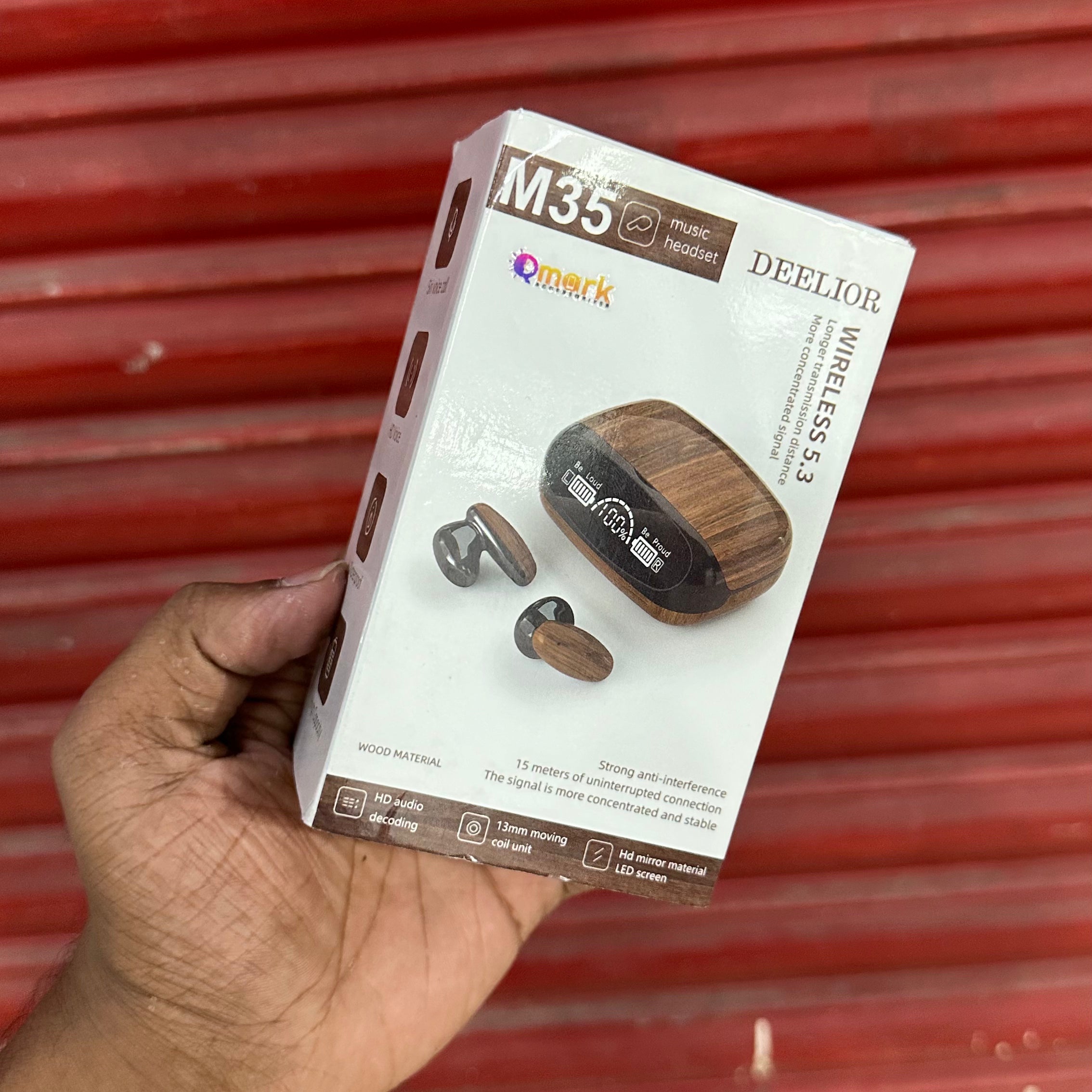M-35 Bluetooth Wireless Earphones with 13mm Drivers, 50  with power bank