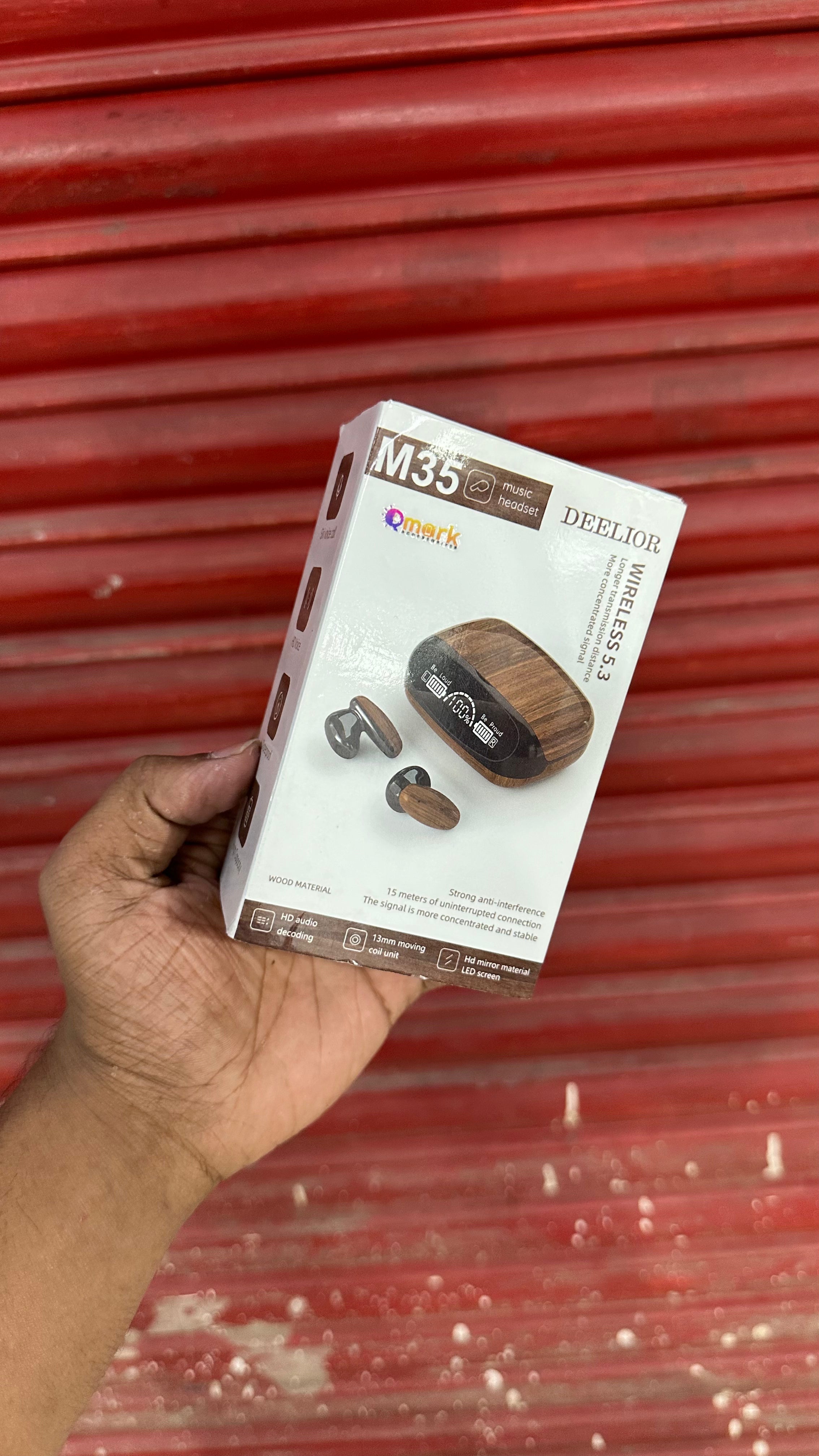 M-35 Bluetooth Wireless Earphones with 13mm Drivers, 50  with power bank