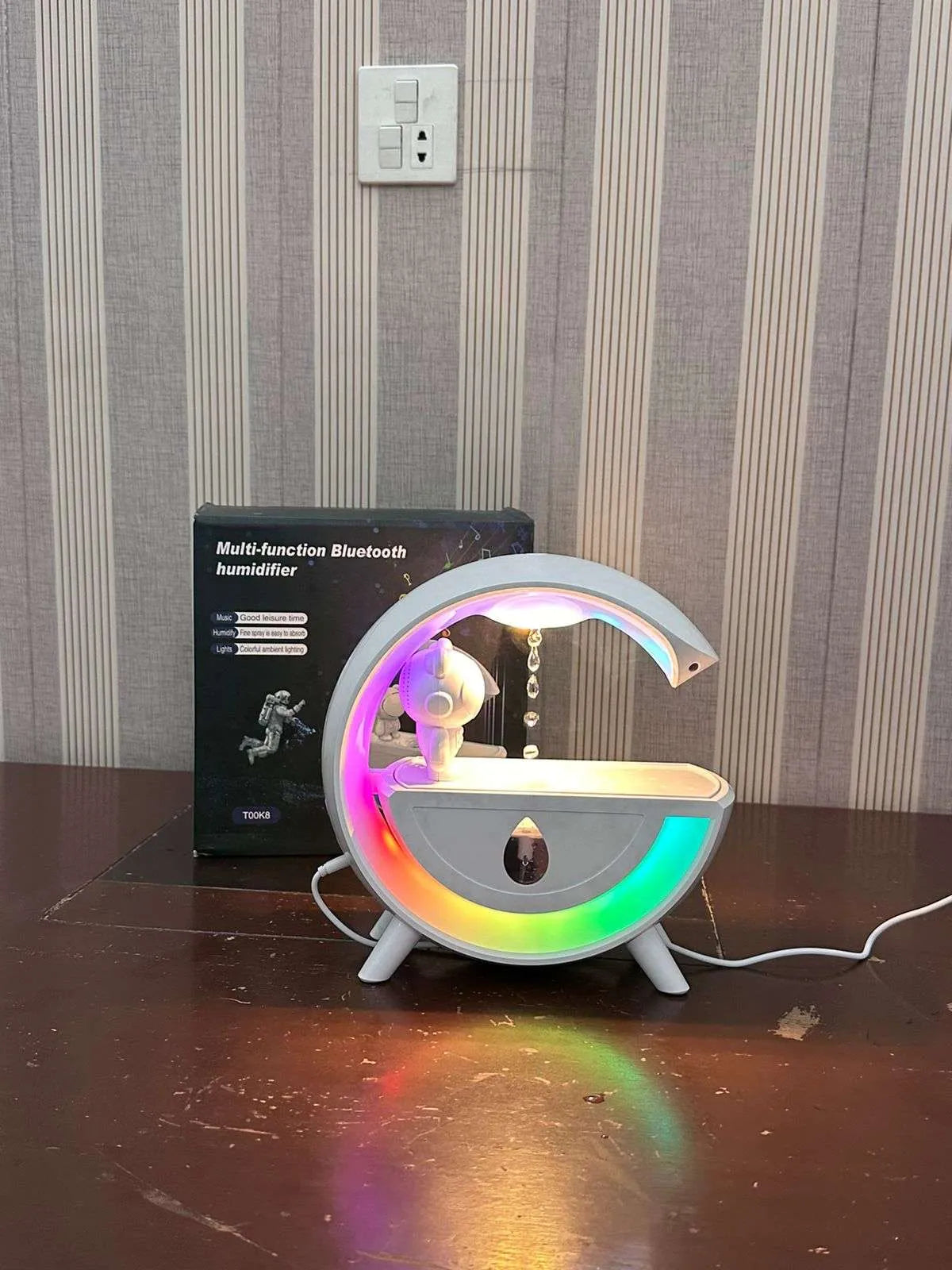 Multi Functional Bluetooth Speaker, Anti- Gravity Humidifier