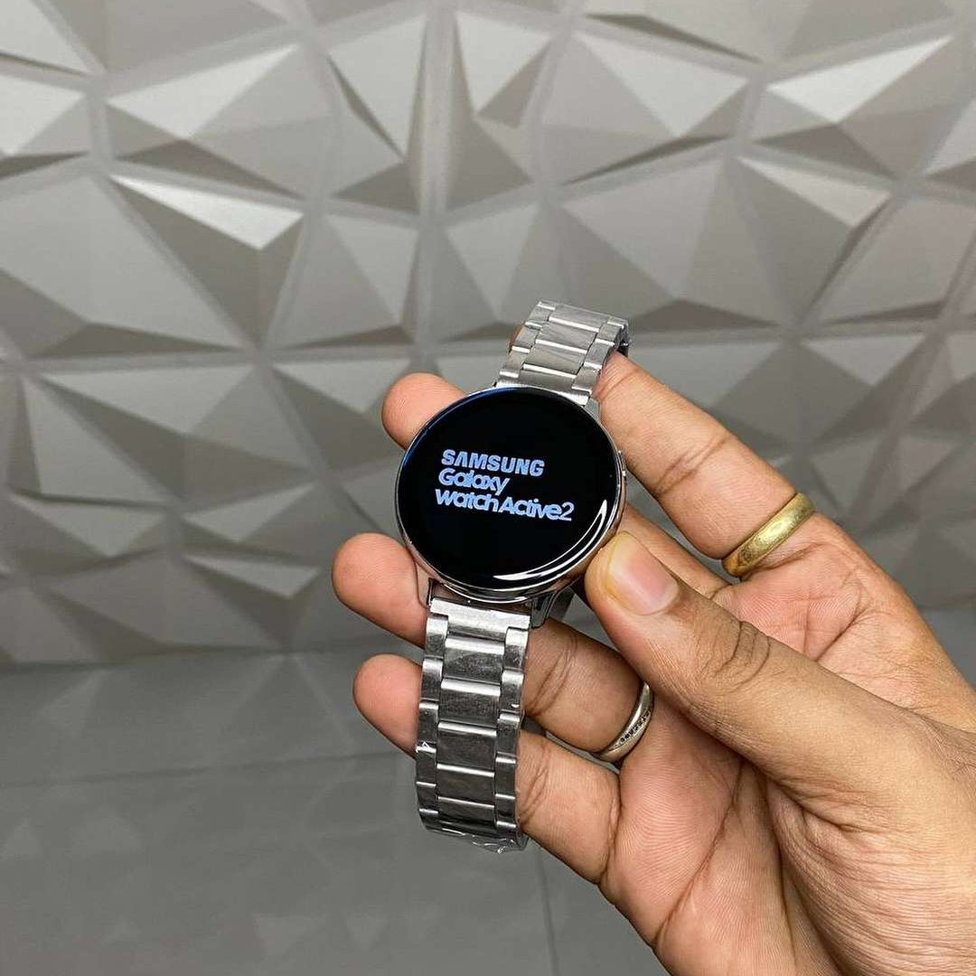 Samsng galxy active 2 seven strap combo watch