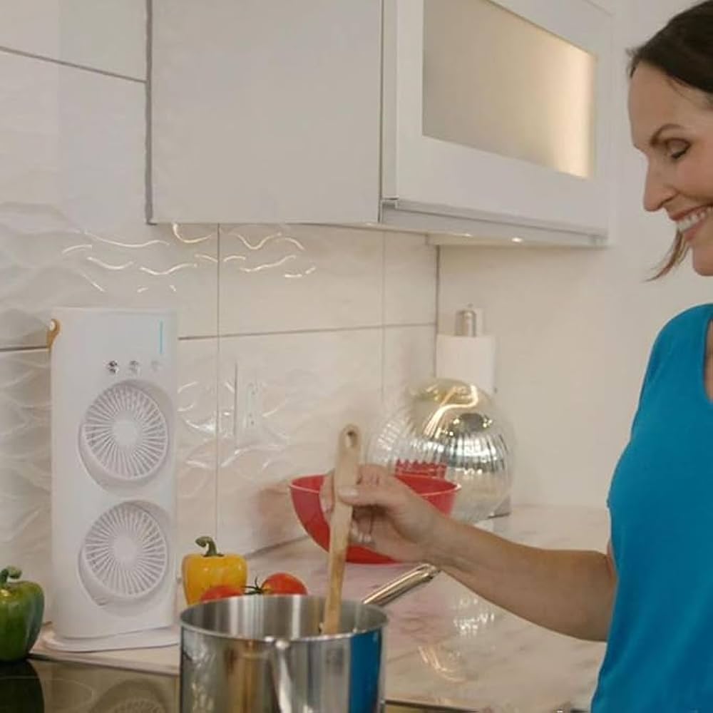 Portable Cooling Fan with Remote Control, 3 Speed Modes, Rotatable with water Tank Mini Air Cooler, Mist Cooling Fan