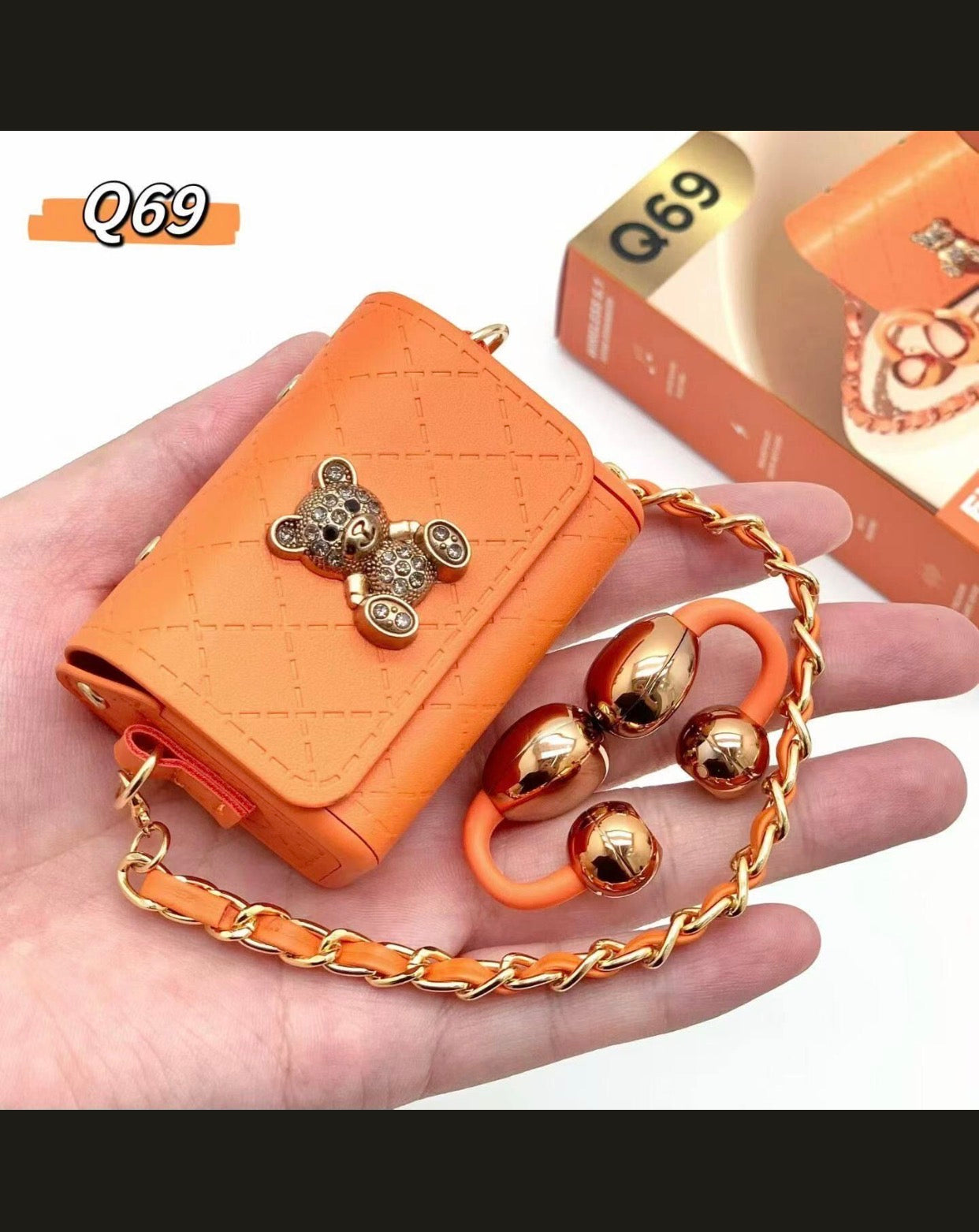 CYXG Q69 Wireless Stylish earbuds with high quality case and audio