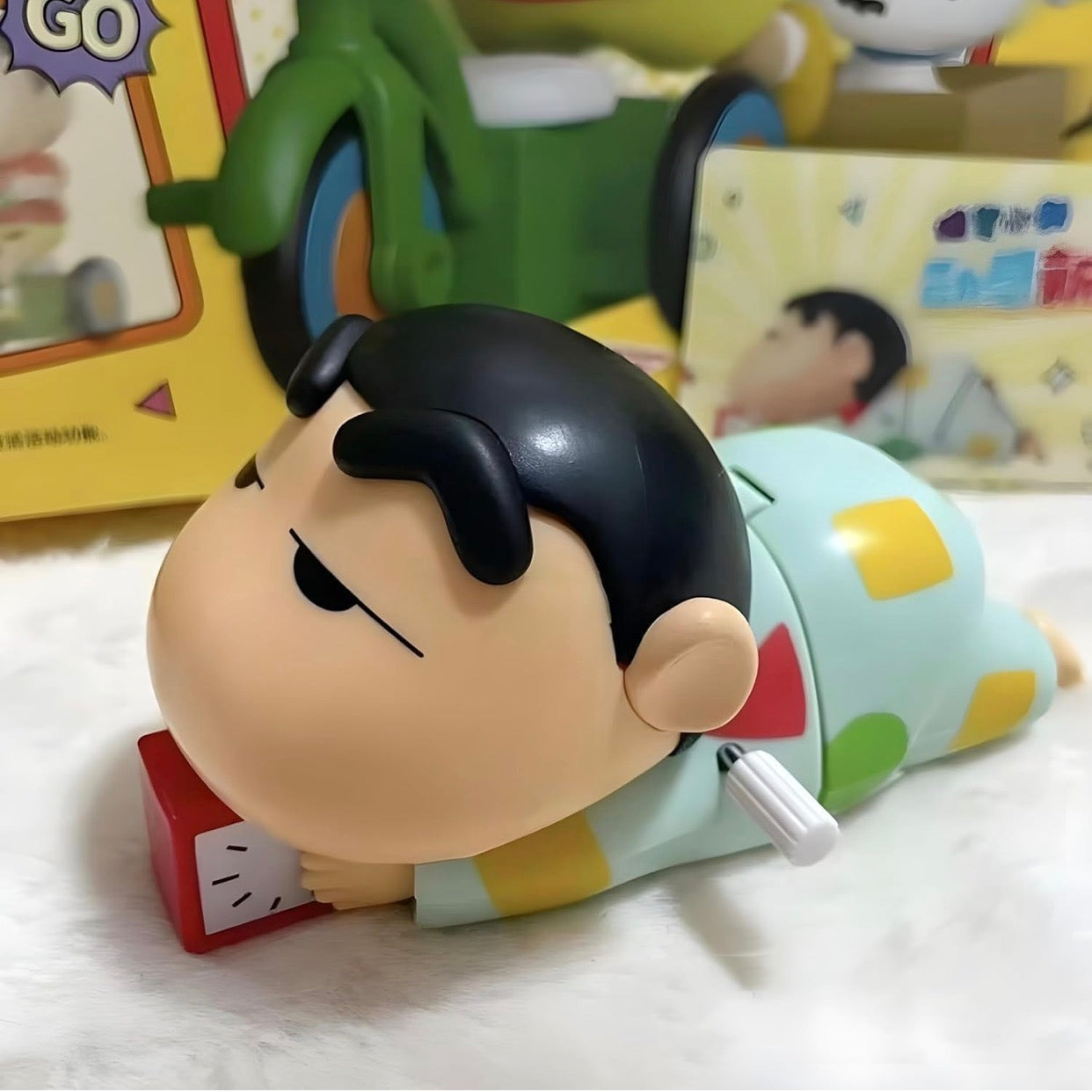 Shinchan Wind-Up Crawling Toy for Kids | Key Operated Movable Action Figure for Babies & Toddlers (Shinchan Toy