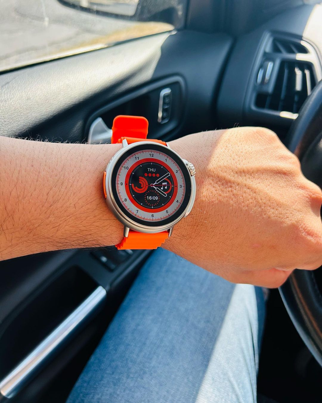 MT30 Round dilal ultra 1.6 inch HD Screen TPU Strap Smart Watch Supports Voice Call