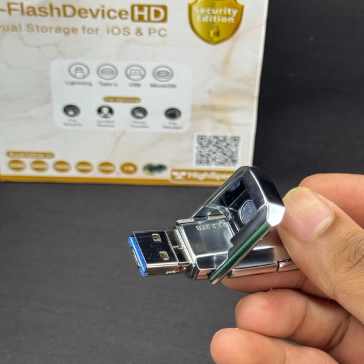 i-FlashDevice HD - High-Speed 2TB USB 3.2 Flash Drive* Dual Storage for iOS,Mac & Windows PCs